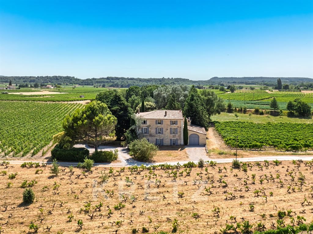 Maison à vendre, 345m², Mazan