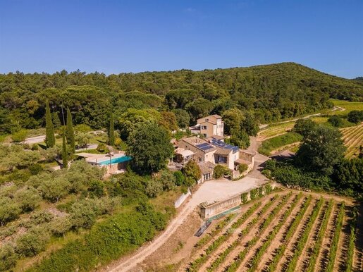Maison 14 pièces 377 m² · à Saint-Michel-d'Euzet · 377 m² · 680 000 €