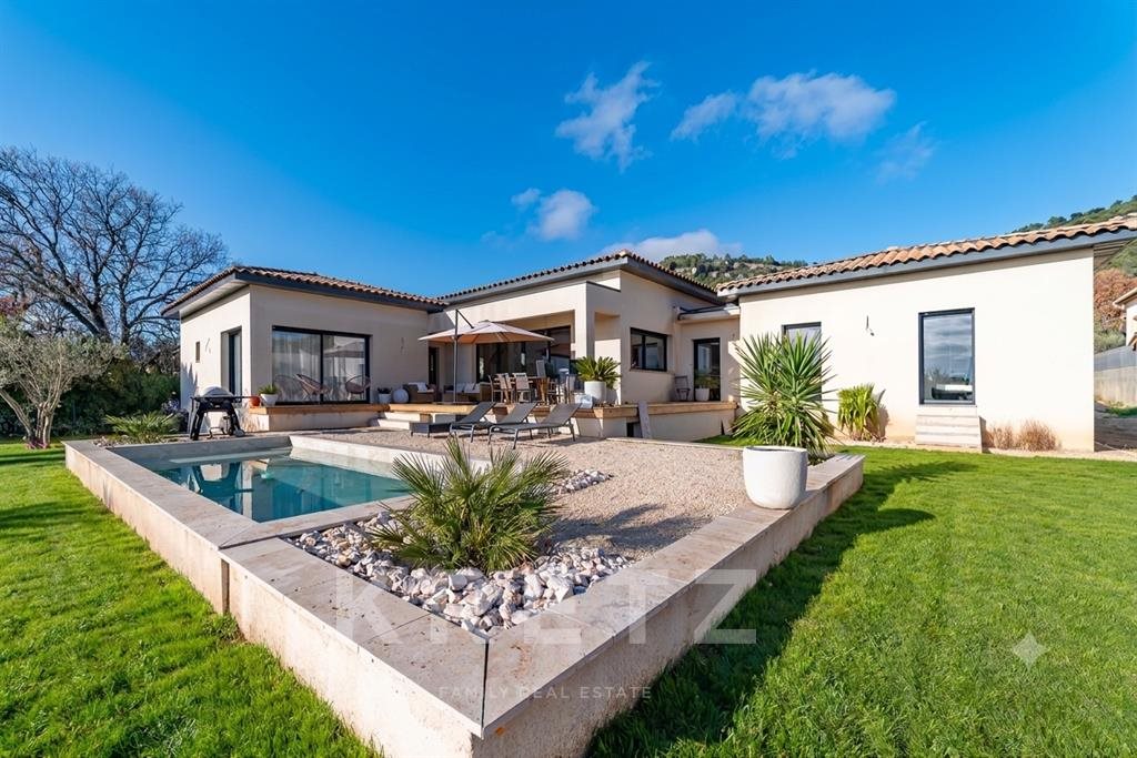 Maison à vendre, 170m², Chusclan