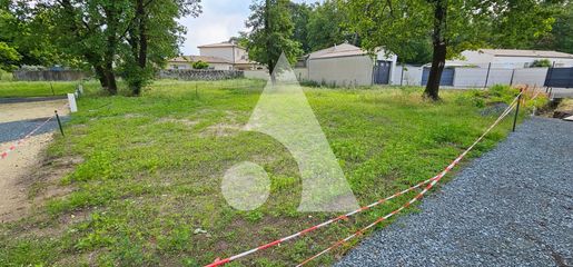 Terrain 413 m² · à La Tremblade · 131 250 €