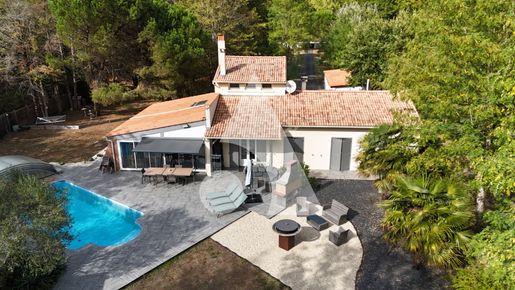 Maison 11 pièces 272 m² · à La Tremblade · 272 m² · 898 700 €