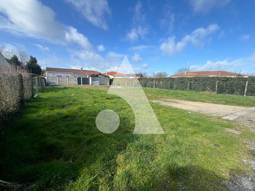 Terrain 398 m² · à Arvert · 75 000 €