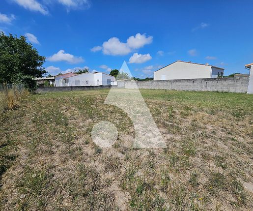 Terrain 640 m² · aux Mathes · 147 840 €