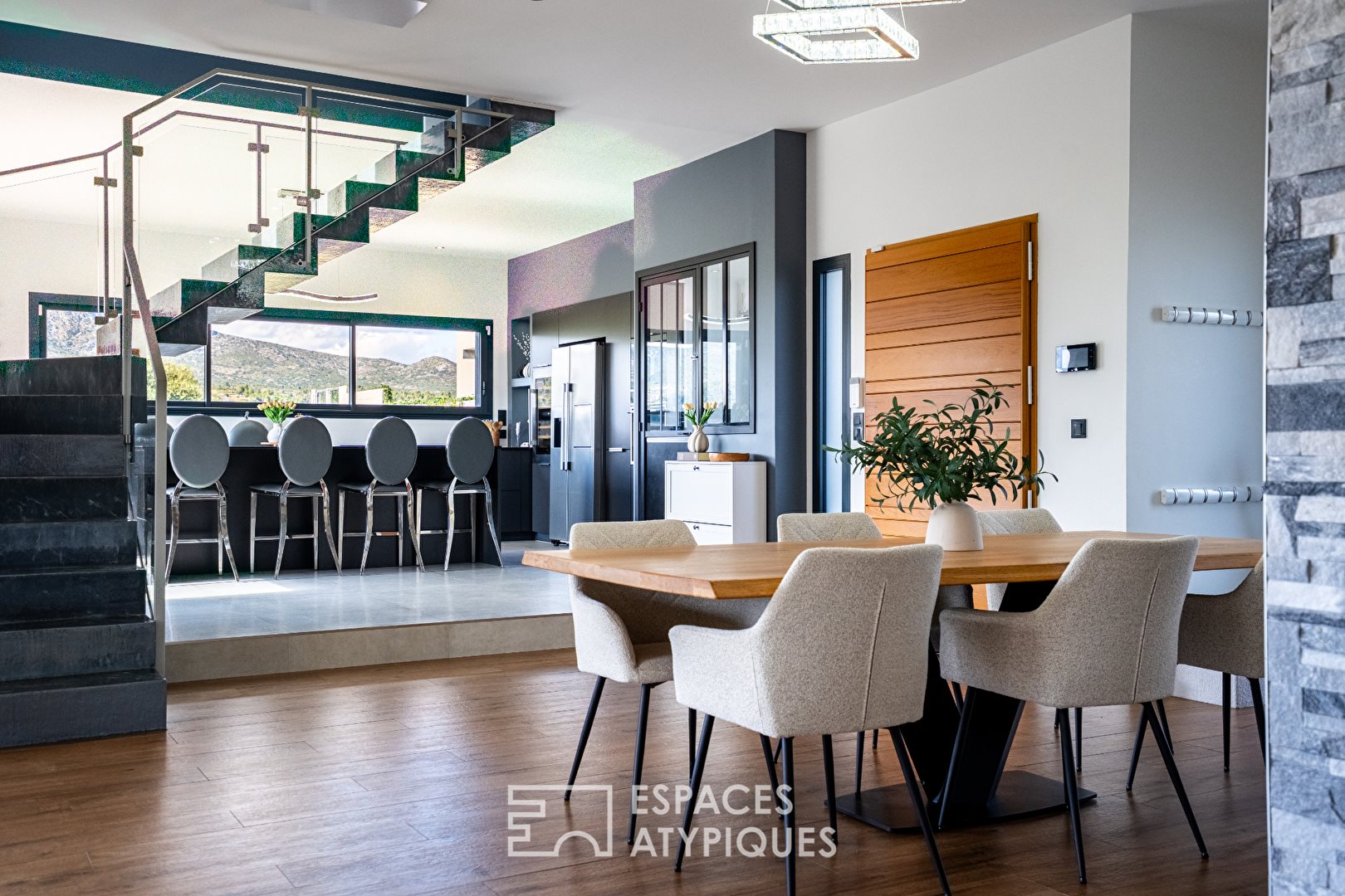 Maison à vendre, 198m², Saint-Estève