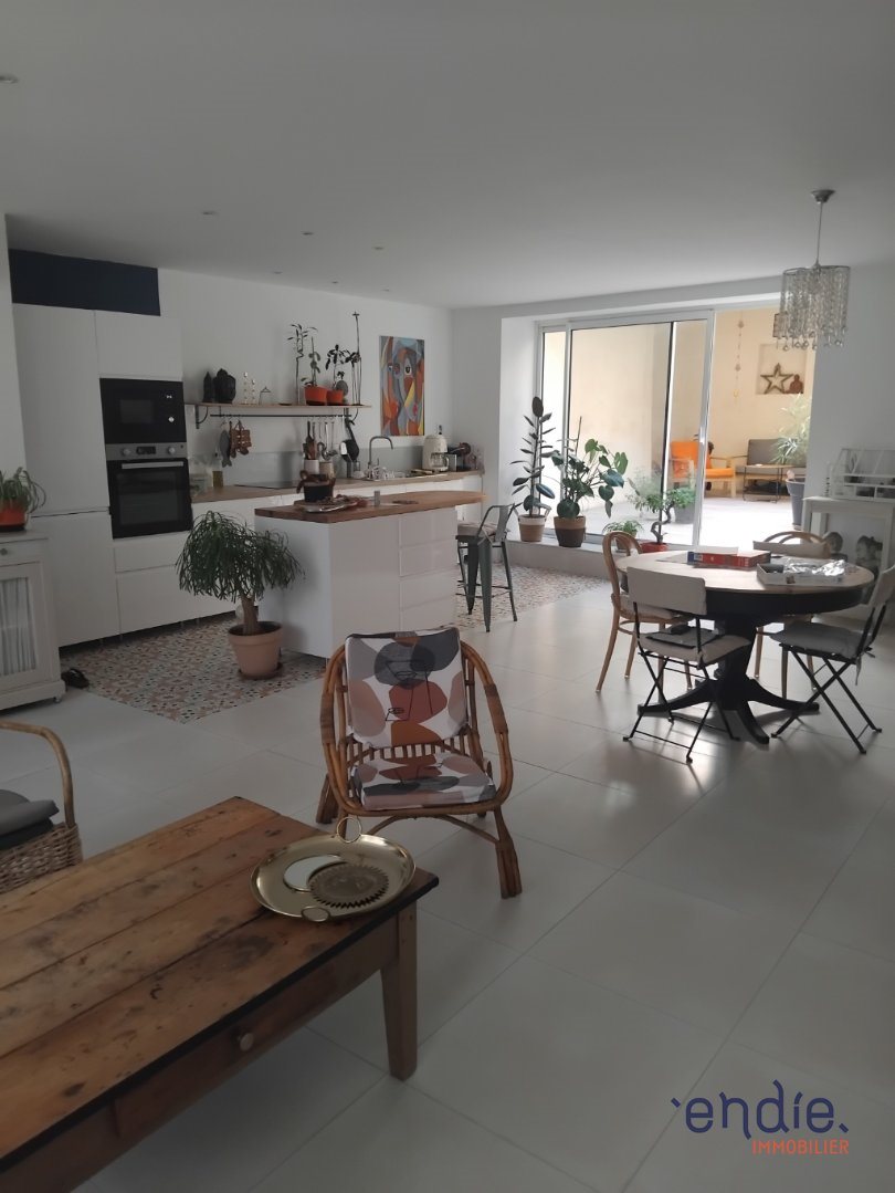 Maison à vendre, 177m², Azille