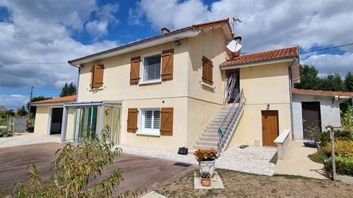 Maison 7 pièces 134 m² · à Abjat-sur-Bandiat · 134 m² · 154 000 €