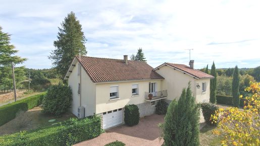 Maison 6 pièces 150 m² · à Saint-Saud-Lacoussière · 150 m² · 169 500 €