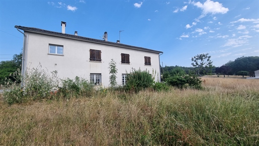 8 pièces 158 m² · à Le Bourdeix · 158 m² · 128 750 €
