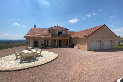 Maison 7 pièces 187 m² · à Saint-Félix · 187 m² · 320 000 €