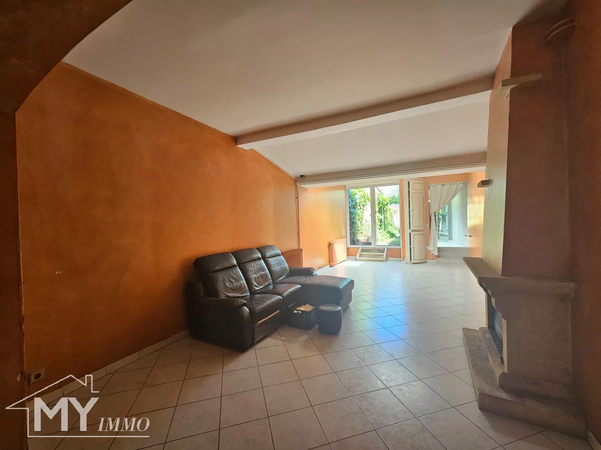 Maison à vendre, 164m², Sainte-Foy-la-Grande
