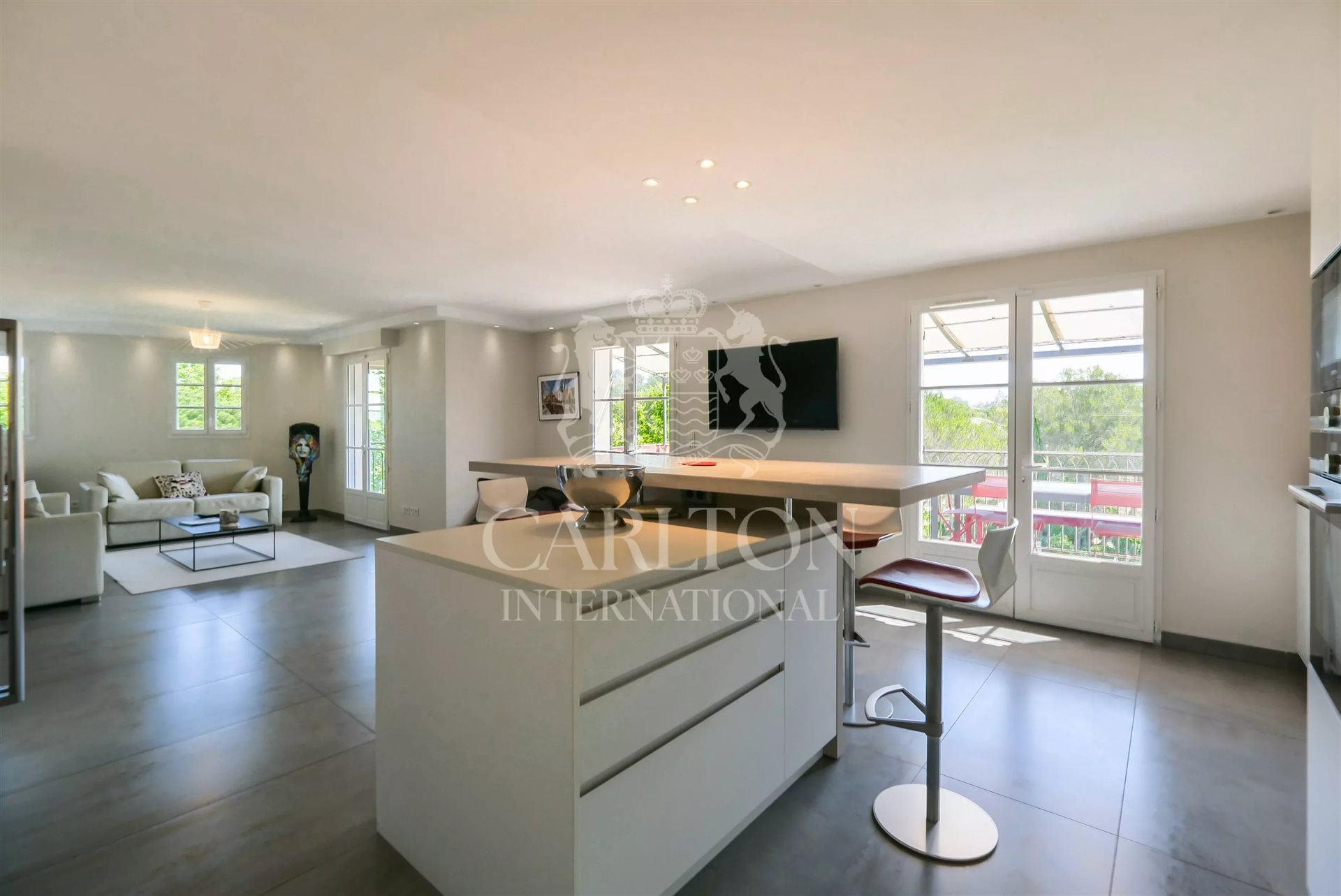 Spacious apartment with terrace in downtown - Ansicht 3