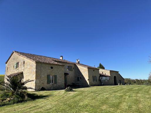 Maison 11 pièces 210 m² · à Lectoure · 210 m² · 500 000 €
