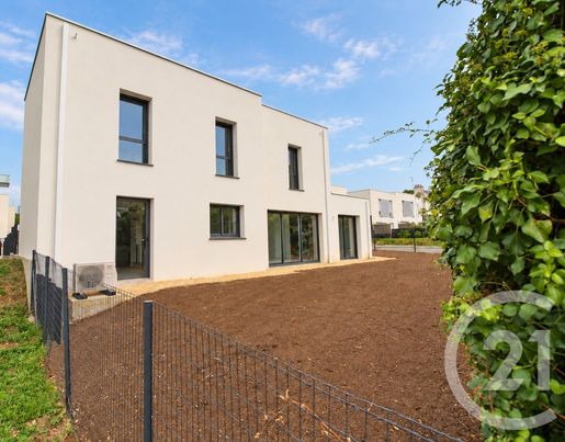 Maison 5 pièces 118 m² · à Saint-Avé · 118 m² · 499 200 €