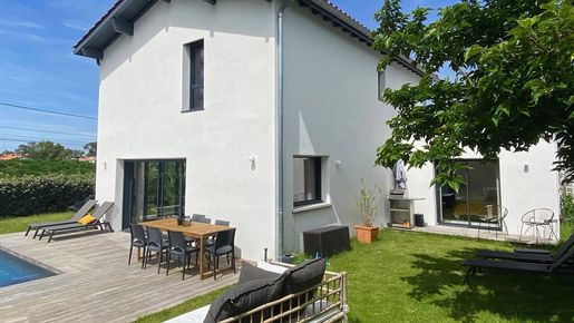 Maison 6 pièces 135 m² · à Anglet · 135 m² · 1 460 000 €