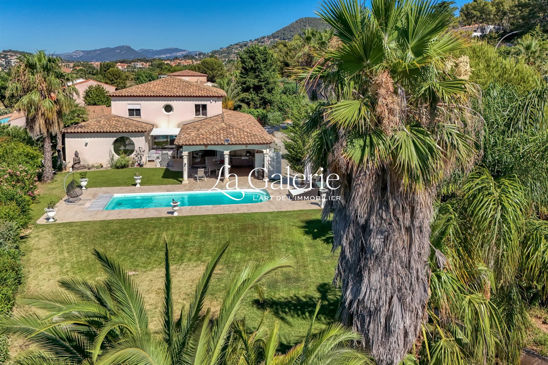 Maison à vendre, 250m², Carqueiranne