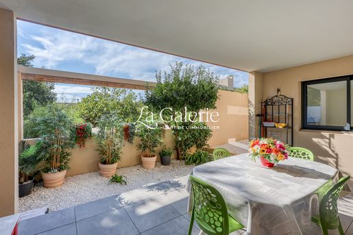 Appartement 3 pièces 79 m² · à Hyères · 79 m² · 545 000 €