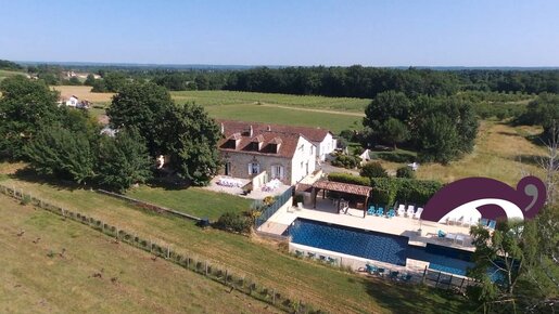 Maison 850 m² · à Bergerac · 850 m² · 699 000 €