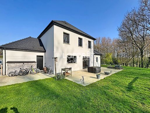 Maison 7 pièces 150 m² · à Airon-Notre-Dame · 150 m² · 379 900 €