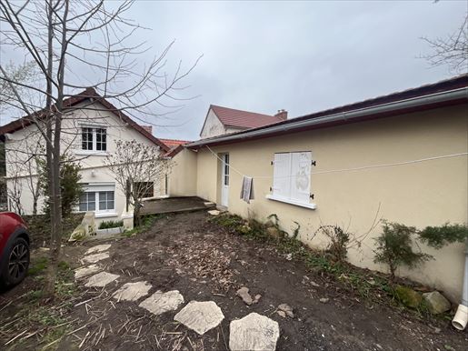 Maison 6 pièces 144 m² · à Néris-les-Bains · 144 m² · 109 000 €