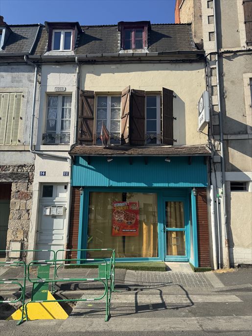 Immeuble 135 m² · à Montluçon · 135 m² · 94 000 €