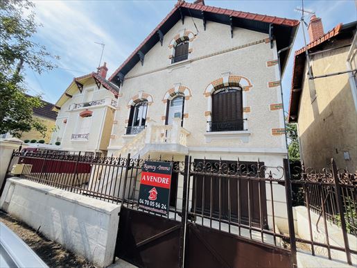 Maison 5 pièces 83 m² · à Montluçon · 83 m² · 163 000 €