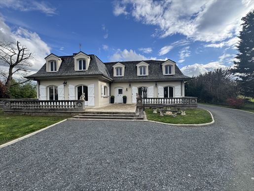 Maison 5 pièces 200 m² · à Domérat · 200 m² · 455 000 €