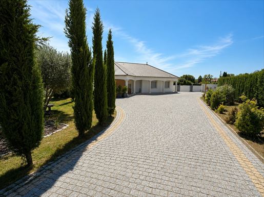 Maison 6 pièces 160 m² · à Montluçon · 160 m² · 374 500 €
