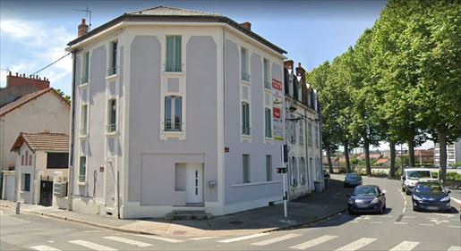 Immeuble 250 m² · à Montluçon · 250 m² · 550 000 €