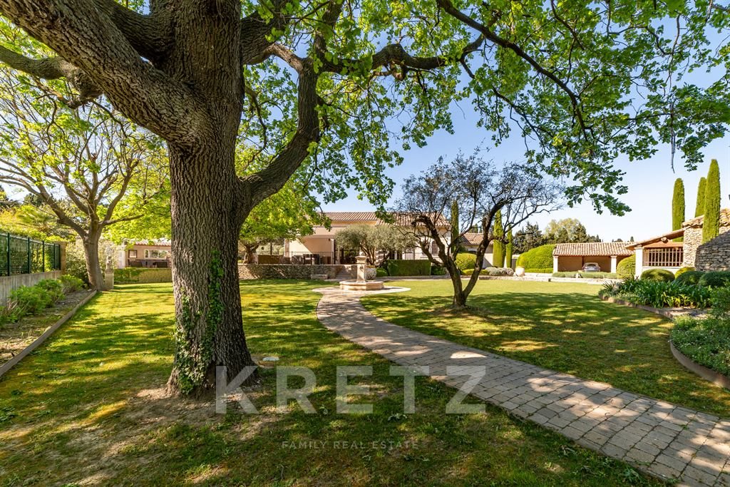 Maison à vendre, 320m², Saint-Rémy-de-Provence