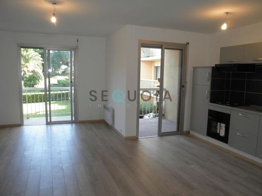 Appartement 1 pièce 33 m² · à Antibes · 33 m² · 170 000 €