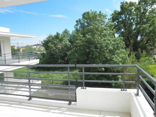 Appartement 3 pièces 62 m² · à Antibes · 62 m² · 375 000 €