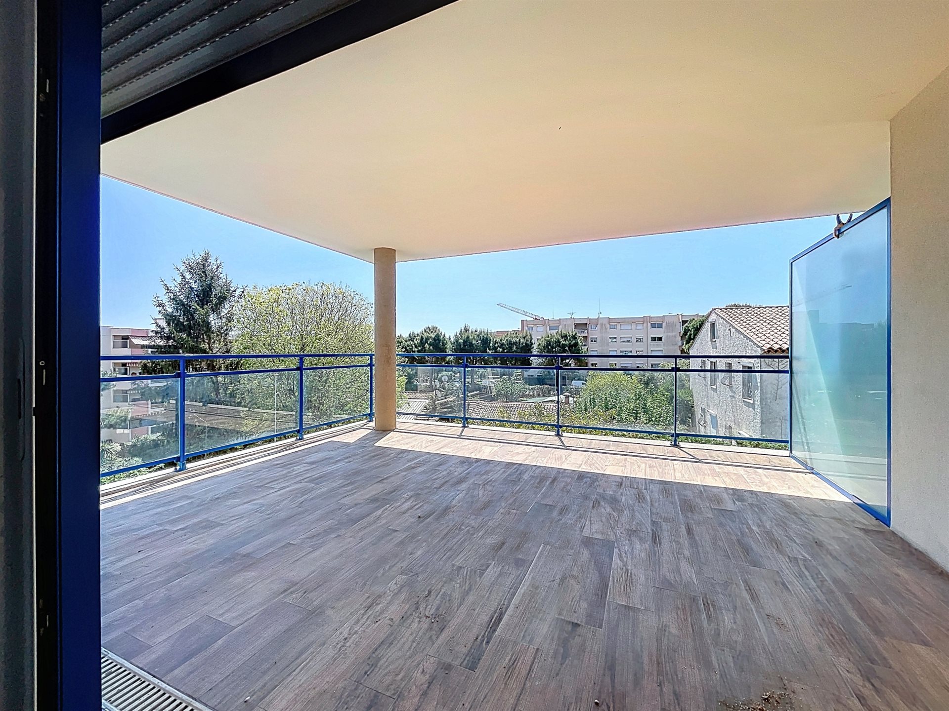 Bright 3-room apartment, in a quiet location, close to Sophia Antipolis, Combes, spacious...