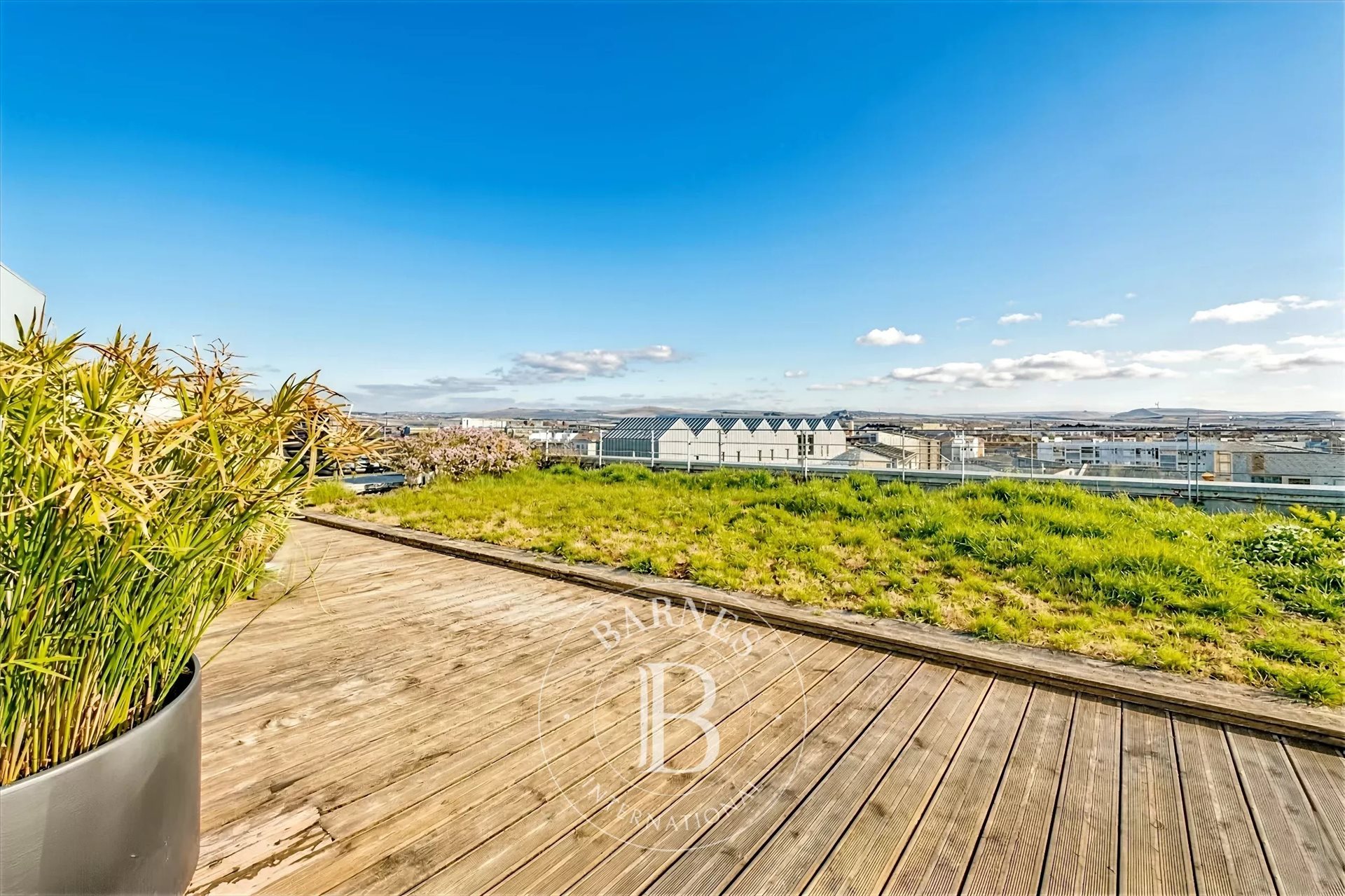 Bordeaux Chartrons – 101.45 sqm Apartment – Top Floor – Terrace – Garden – Parking - Vue 2