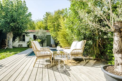 4 pièces 144 m² · à Bordeaux · 144 m² · 965 000 €