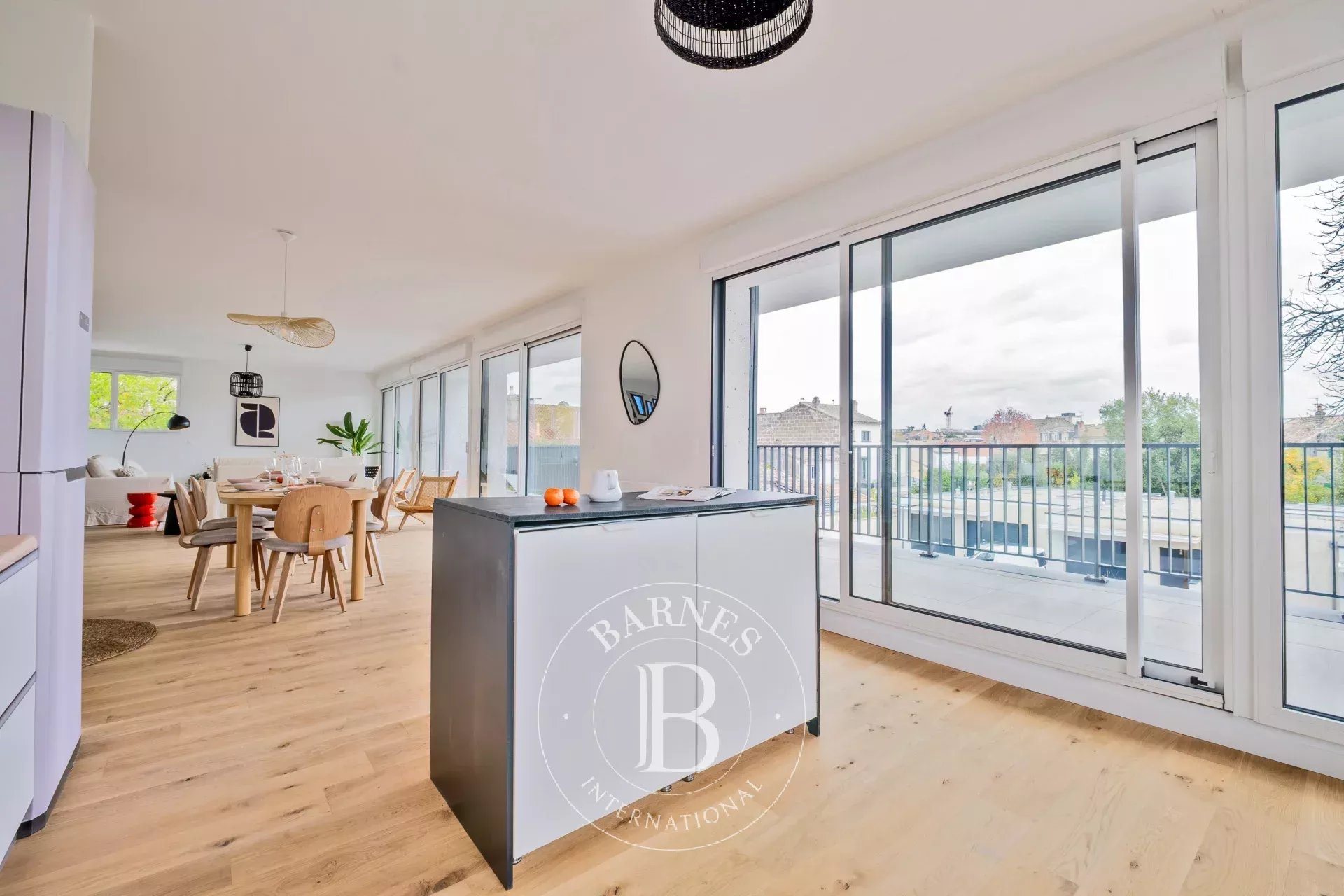 Bordeaux Croix Blanche - 164 sqm Apartment - Terraces - Parking - Mehr