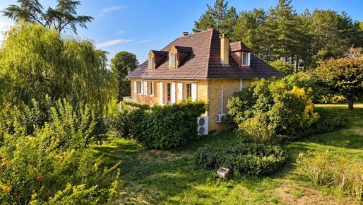 Maison 7 pièces 148 m² · à Saint-Martial-de-Nabirat · 148 m² · 265 000 €