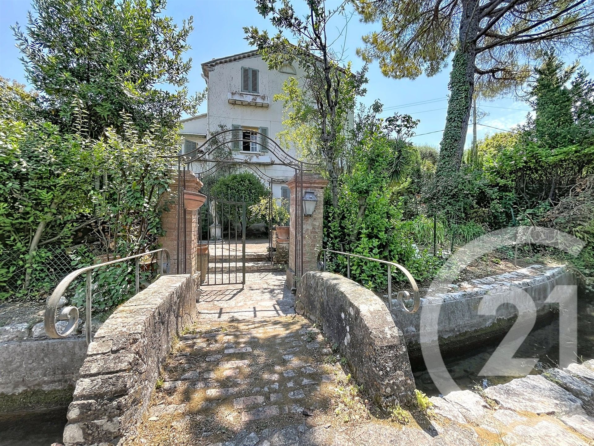 Maison à vendre, 326m², Grasse