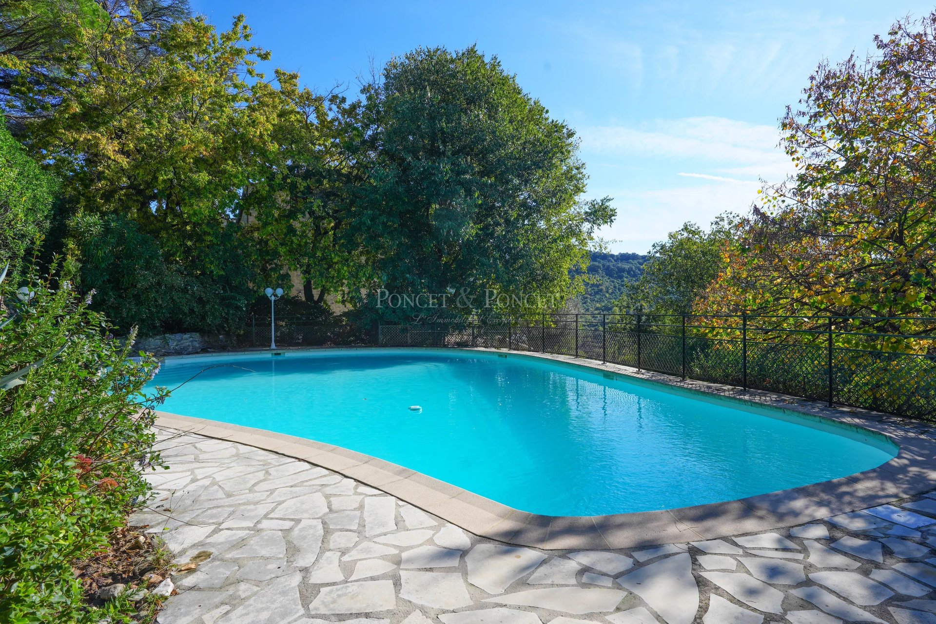Maison à vendre, 650m², Saint-Ambroix