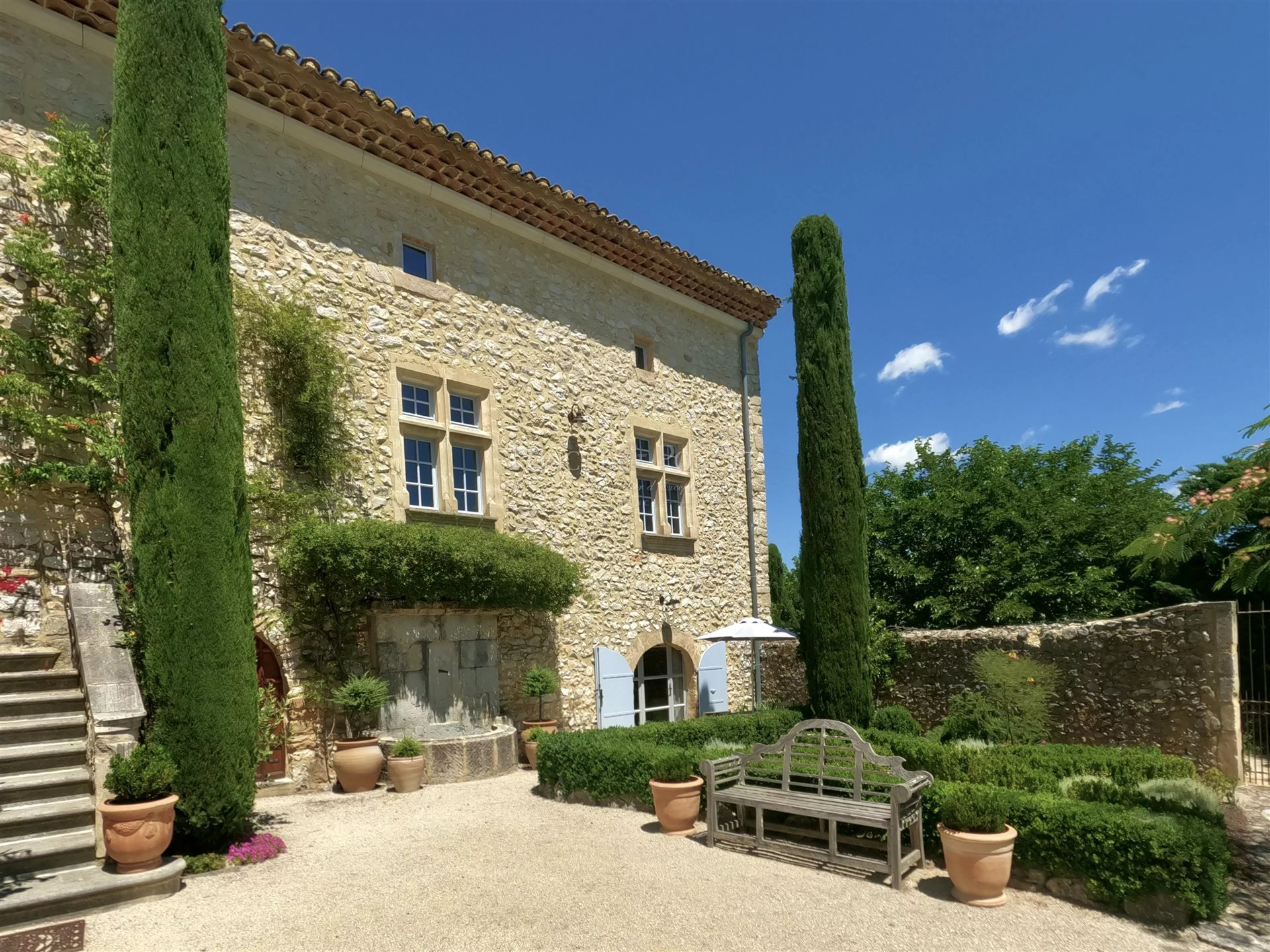 Maison à vendre, 394m², Barjac
