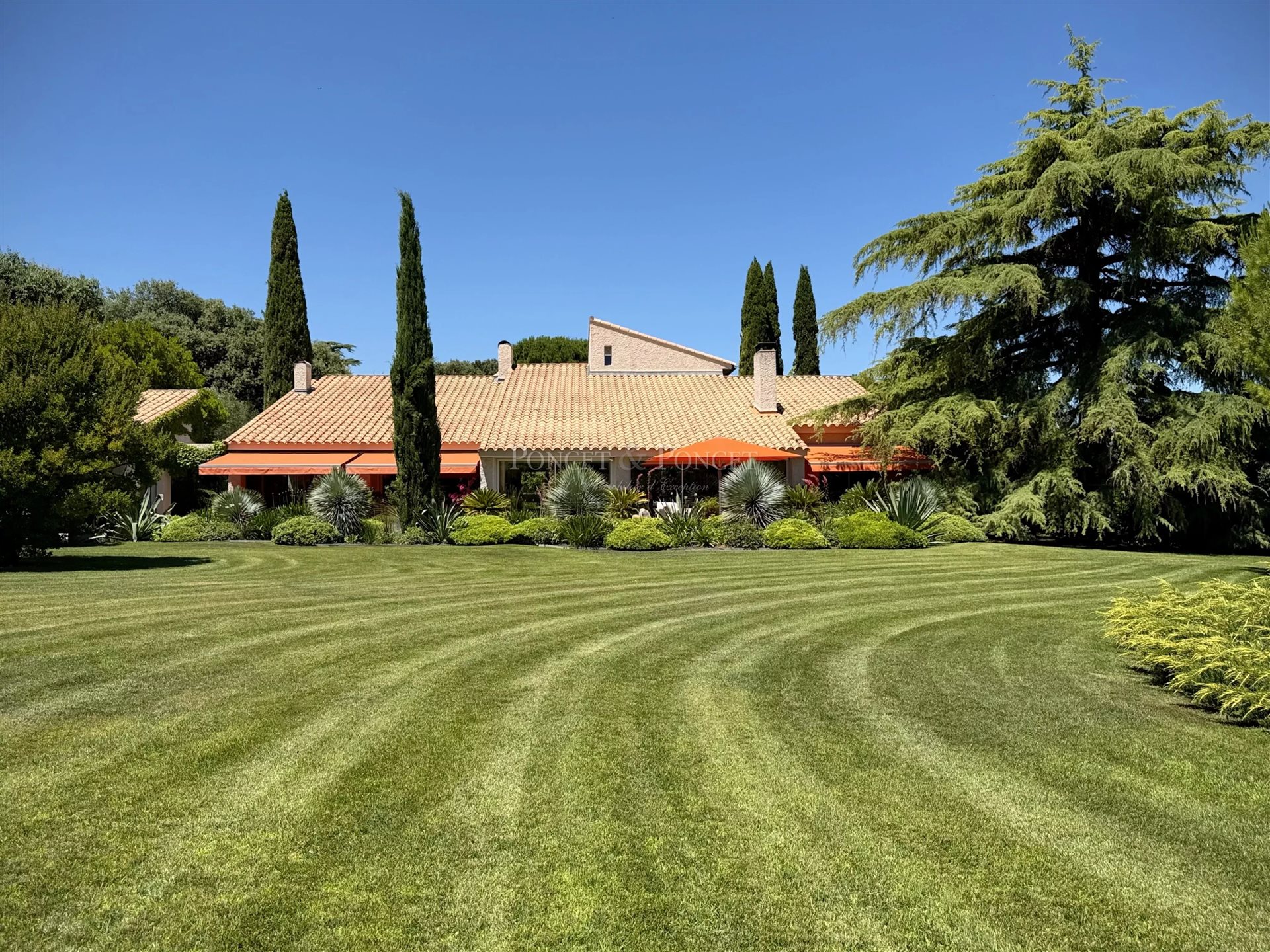 Maison à vendre, 350m², Uzès