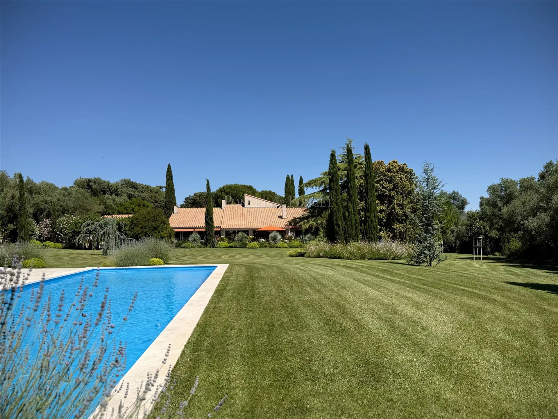 Maison à vendre, 350m², Uzès