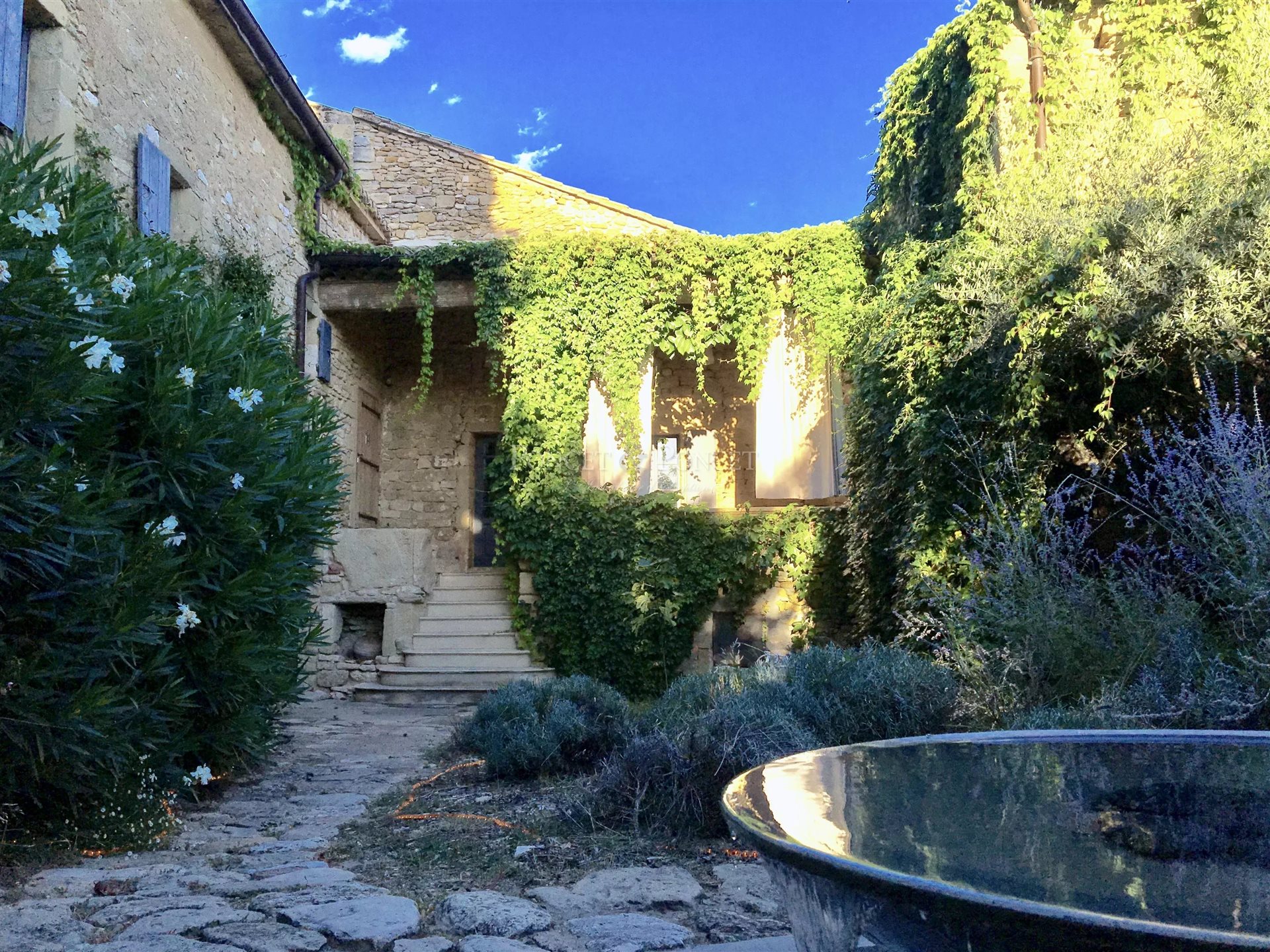 Maison à vendre, 690m², Uzès