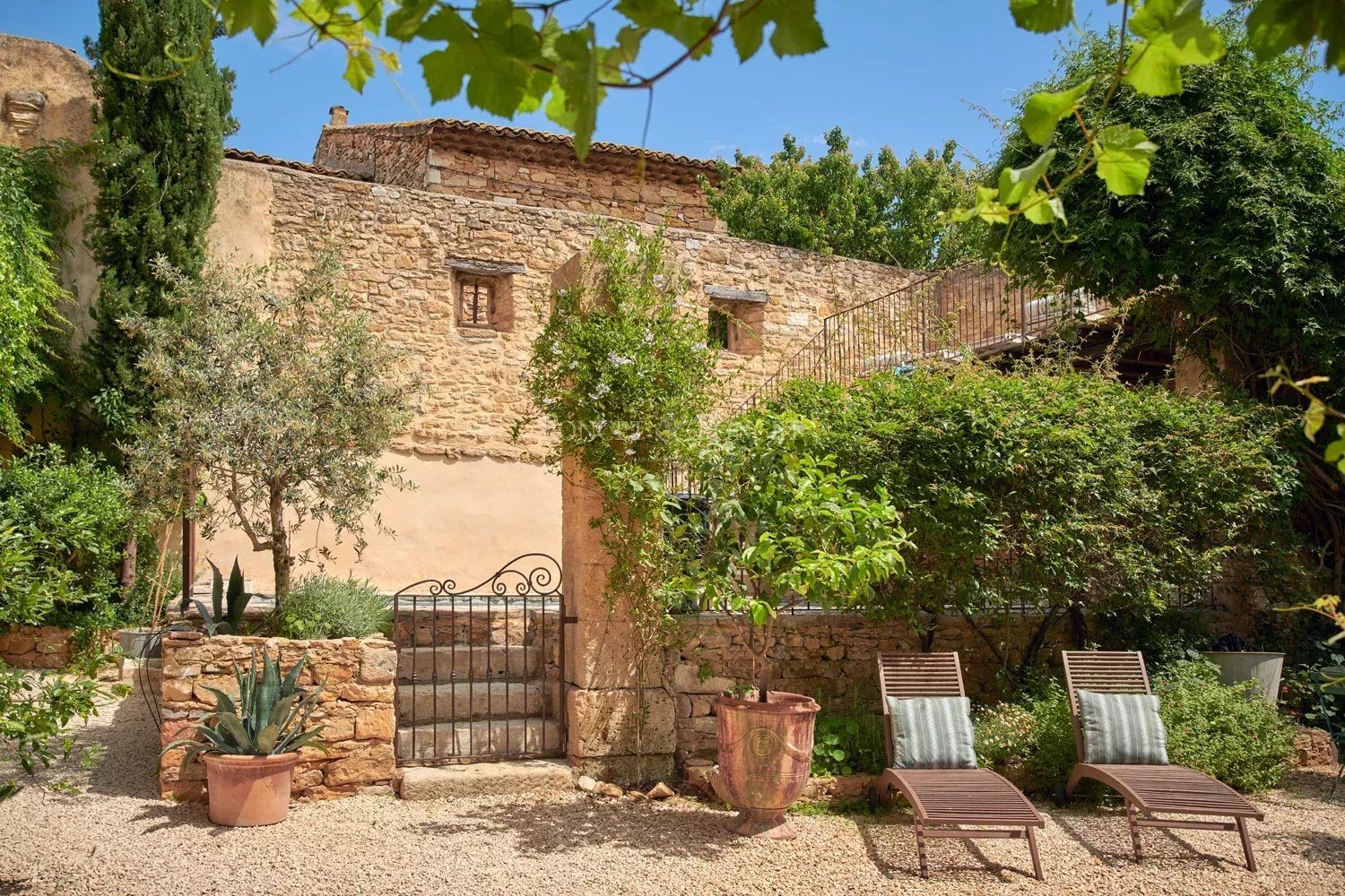 Maison à vendre, 472m², Uzès