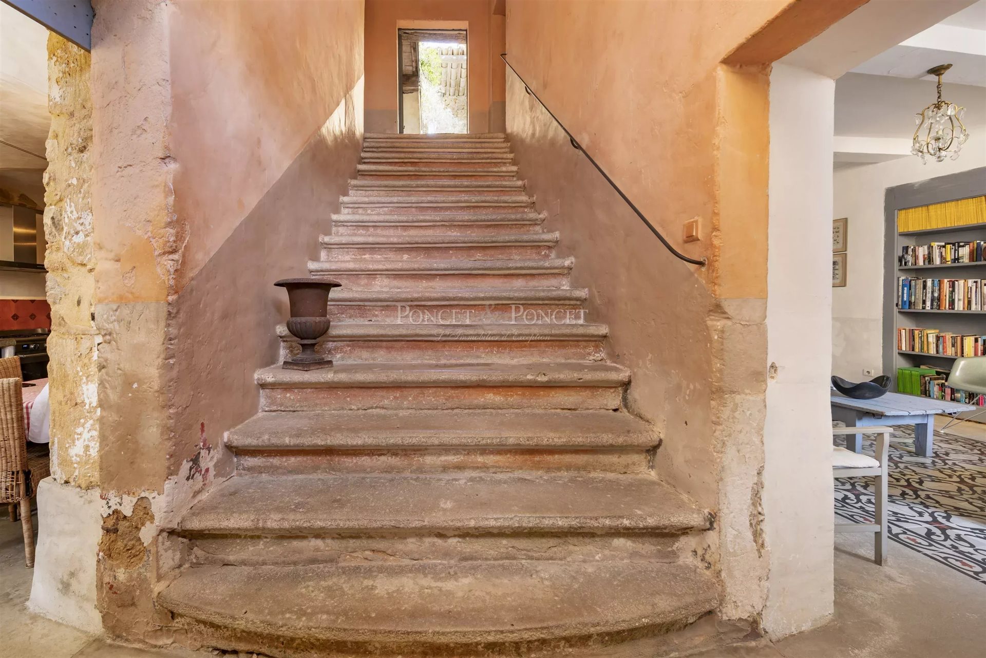 Maison à vendre, 472m², Uzès