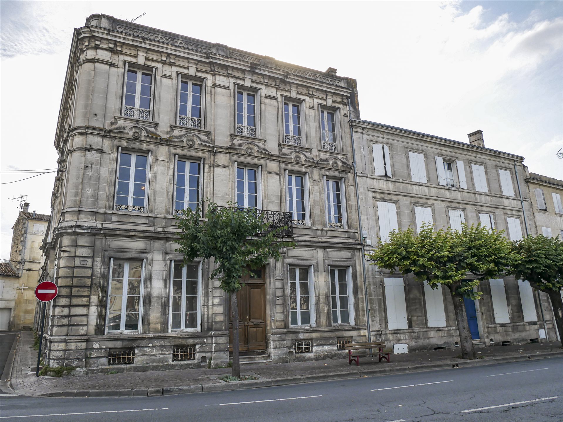 Maison 14 pièces 480 m² · à Cognac · 480 m² · 650 000 €