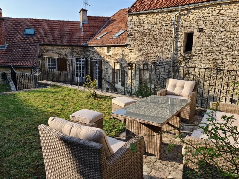 Maison à vendre, 274m², Flavigny-sur-Ozerain