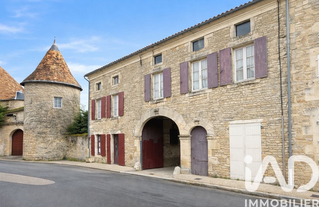 Maison à vendre, 313m², Villefagnan