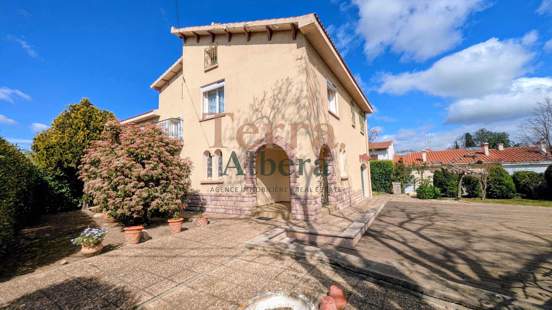 Maison à vendre, 230m², Saint-Génis-des-Fontaines