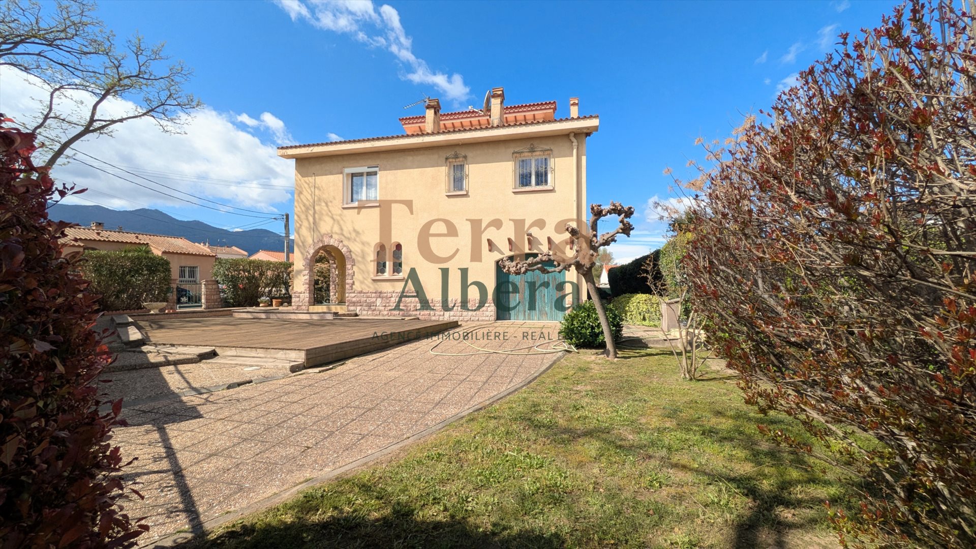 Maison à vendre, 230m², Saint-Génis-des-Fontaines