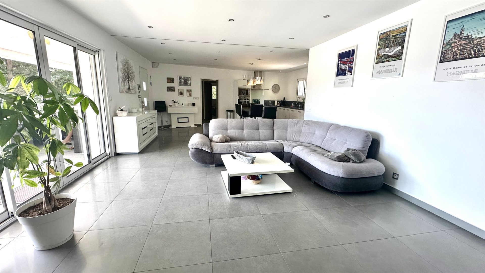 Maison à vendre, 140m², Cuges-les-Pins